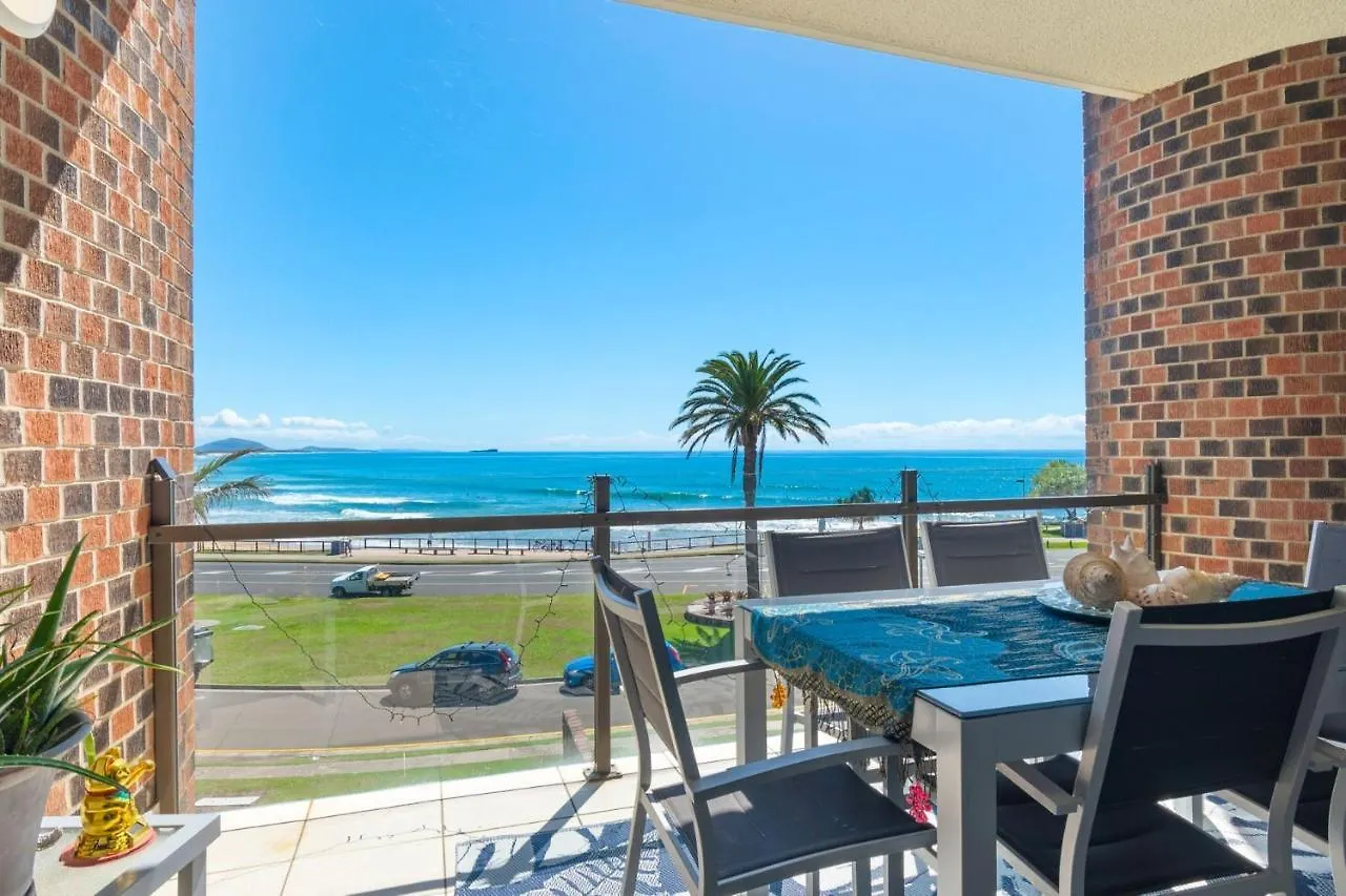 2 Bedrooms 2 Baths With Balcony And Ocean Views, Across From Ocean Alexandra Headland
