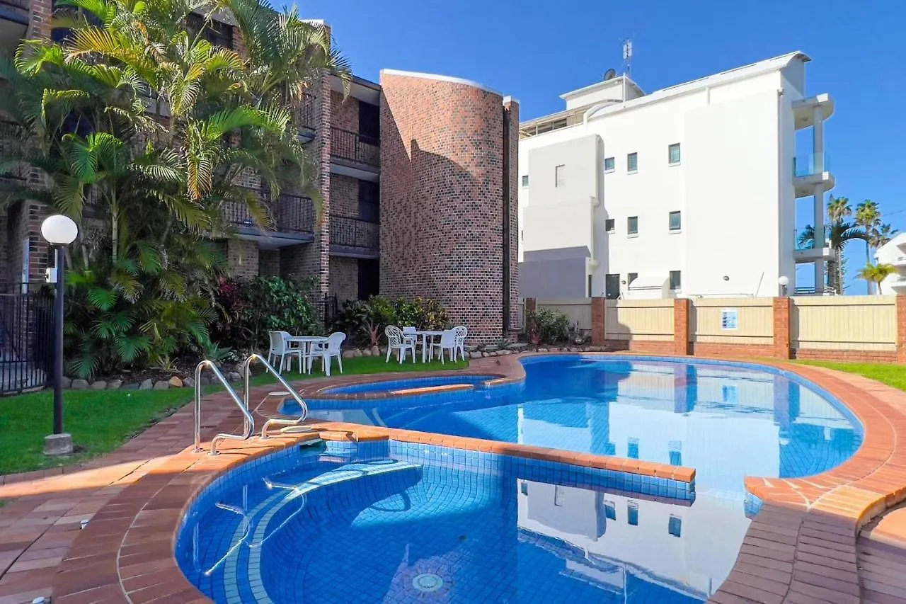 2 Bedrooms 2 Baths With Balcony And Ocean Views, Across From Ocean Alexandra Headland 0*,  Australia